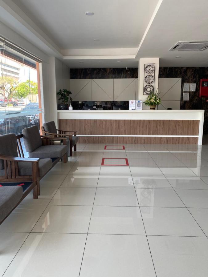 Walk In Hotel Κότα Κιναμπαλού Εξωτερικό φωτογραφία
