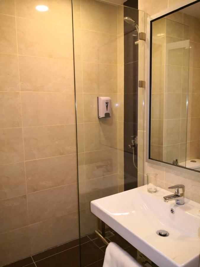 Walk In Hotel Κότα Κιναμπαλού Εξωτερικό φωτογραφία