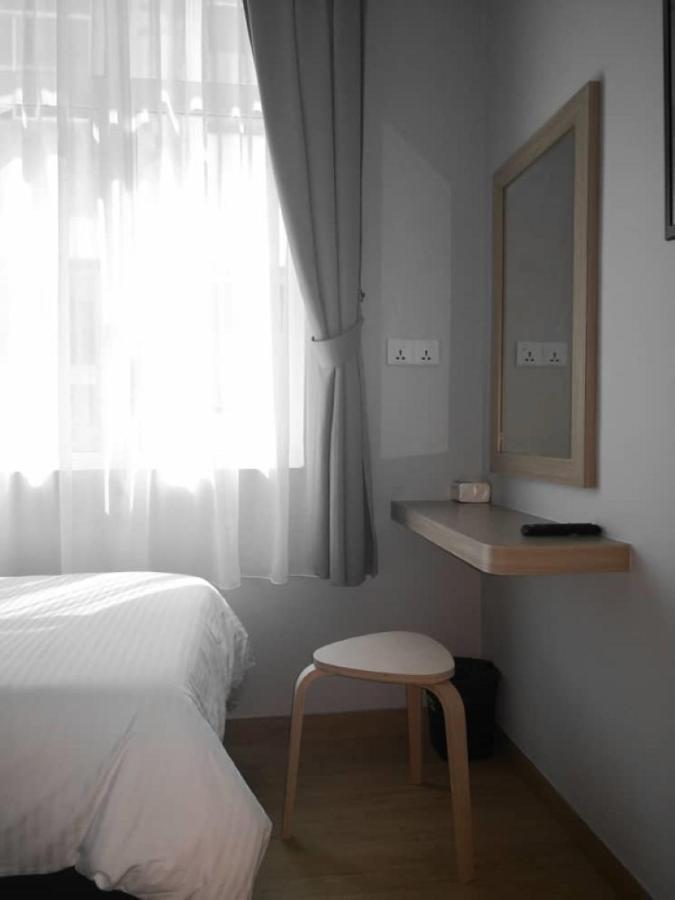 Walk In Hotel Κότα Κιναμπαλού Εξωτερικό φωτογραφία