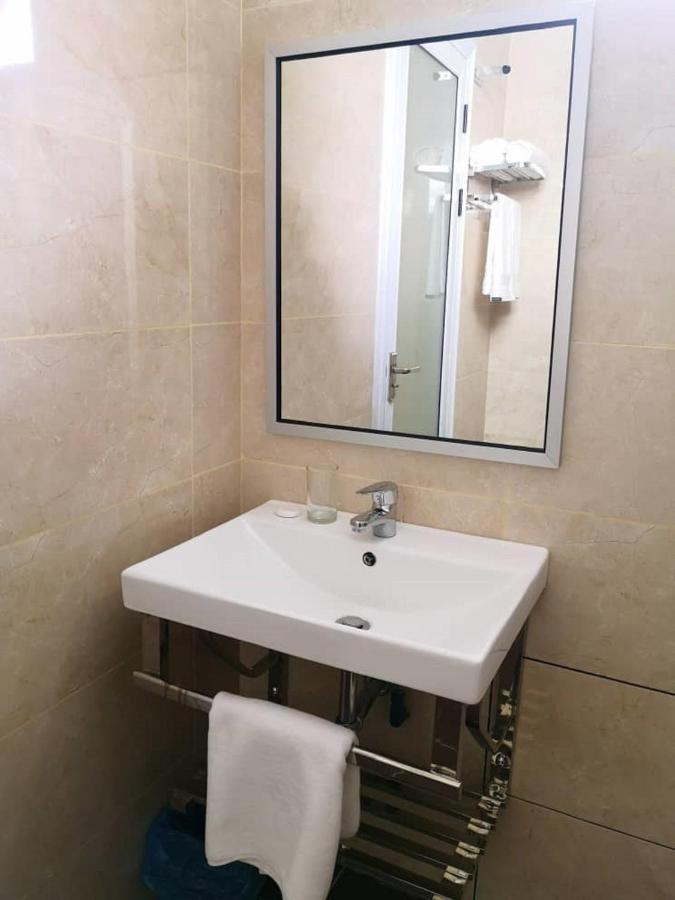 Walk In Hotel Κότα Κιναμπαλού Εξωτερικό φωτογραφία